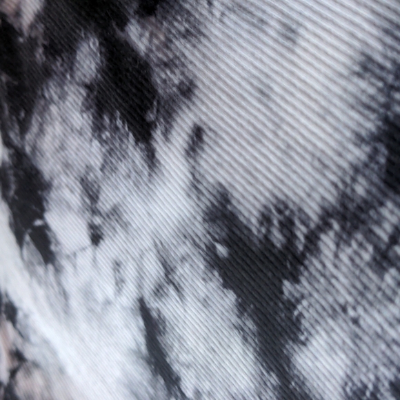 ⚡Brand new super cute tye dye crop top 🖤 - Picture 3 of 5